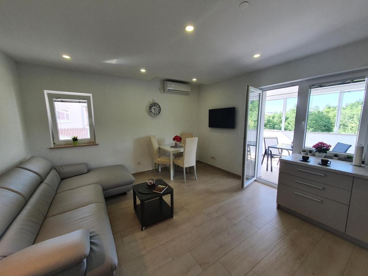 Apartmani Melanie Poreč Kültér fotó
